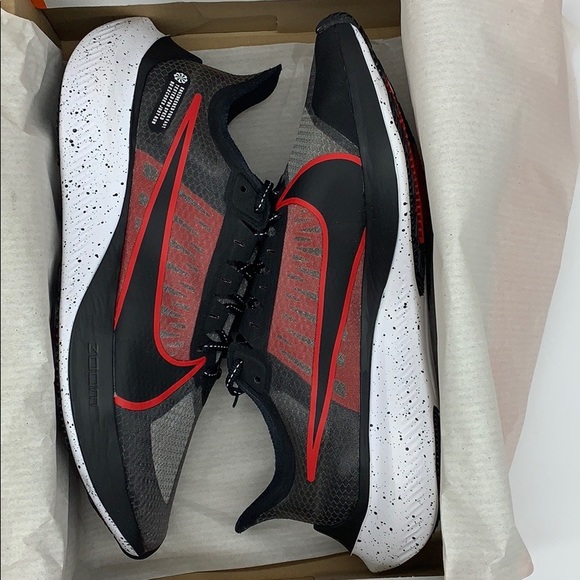 • NIKE ZOOM GRAVITY black/university red-white - Picture 16 of 16